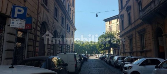 154m² Commercial property in Rome, Italy No. 327876 3