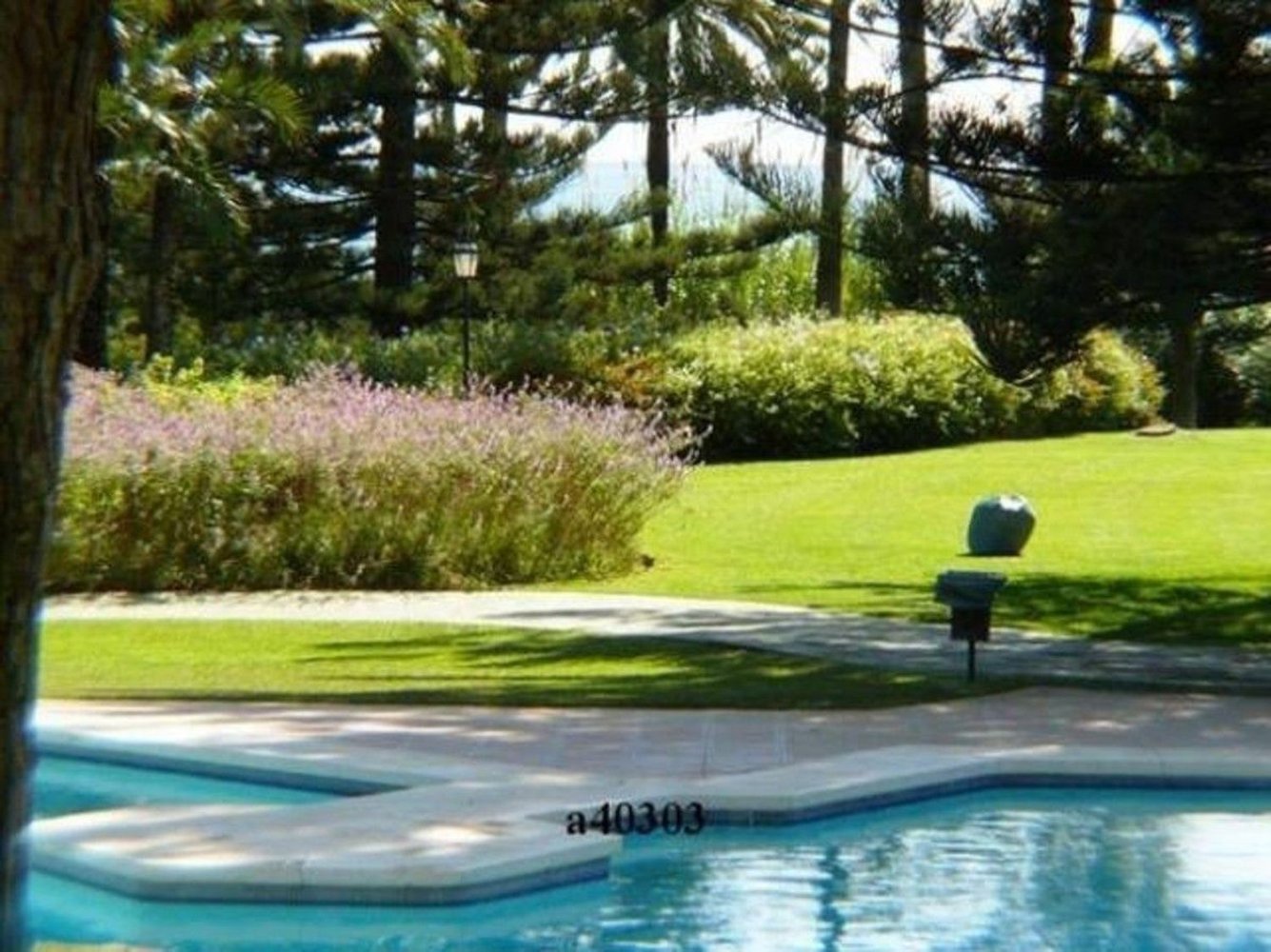 Ático de 3 dormitorios en Marbella, Spain No. 21691