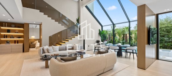 5 bedrooms Villa for sale in Dubai, UAE № 113171 8