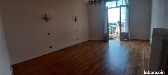 Квартира с 2 спальнями в Монлюсон, Франция № 286378 4