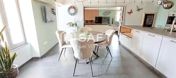 3 bedrooms House in Chailland, France No. 287918 2