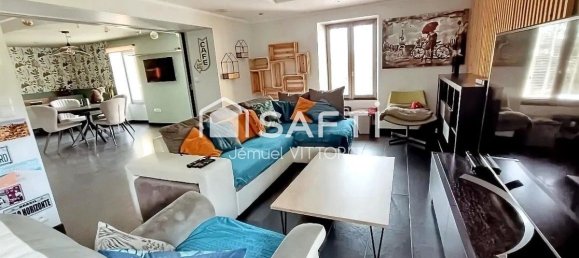 3 bedrooms House in Chailland, France No. 287918 5