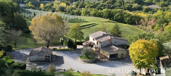 5 bedrooms House in Cetona, Italy No. 57855 2