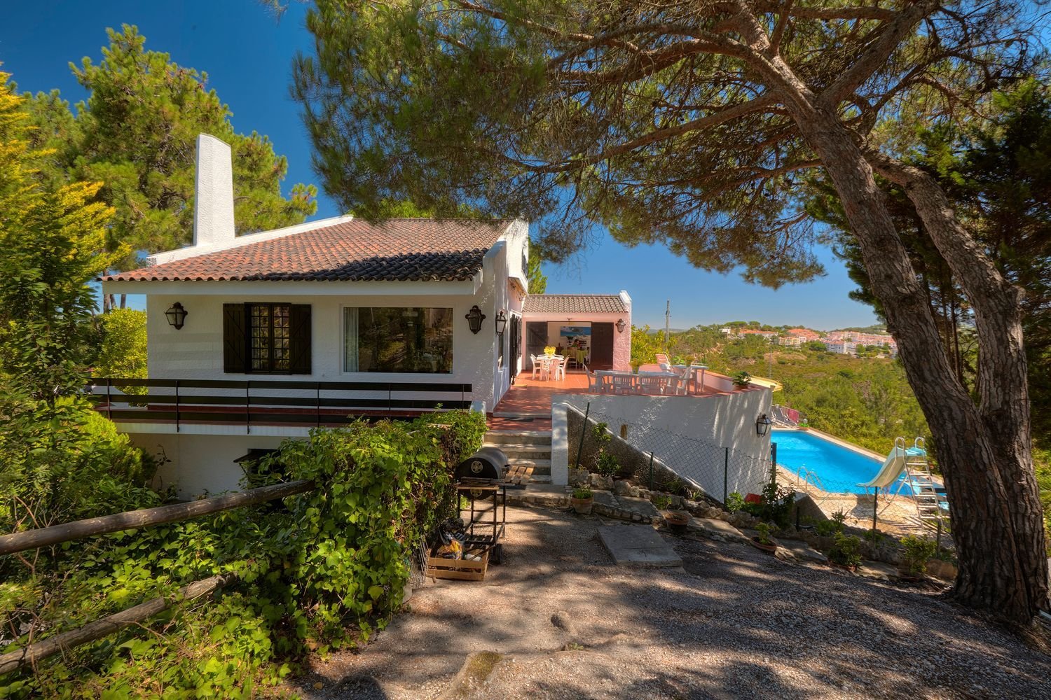 3 bedrooms House in Sesimbra, Portugal No. 51226