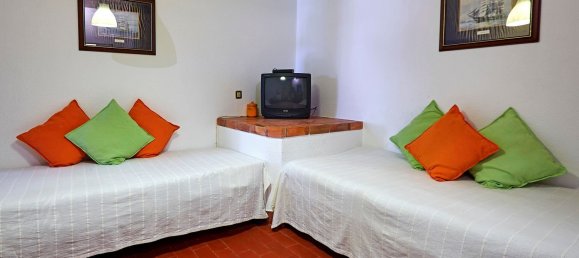 3 bedrooms House in Sesimbra, Portugal No. 51226 25