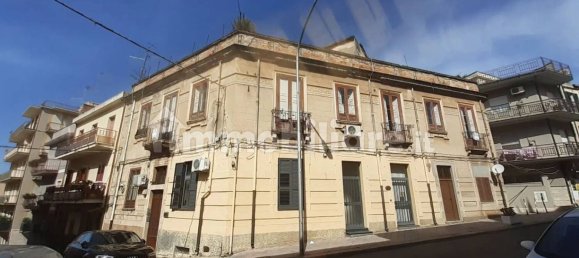 10 Schlafzimmer Wohnung in Palmi, Italy, Nr. 85195 5