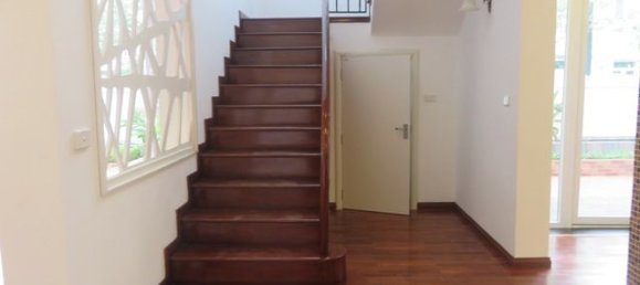 4 Schlafzimmer Villa in Tay Ho, Vietnam, Nr. 4107 2