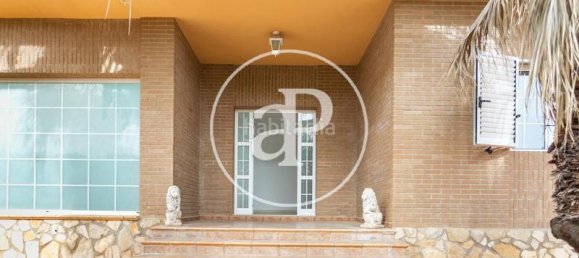 5 bedrooms House in Paterna, Spain No. 157370 2