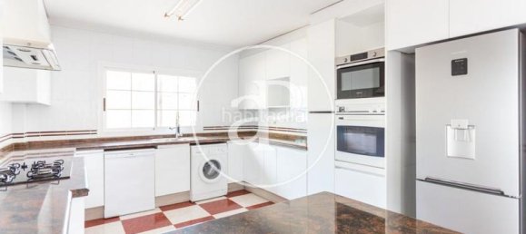 5 bedrooms House in Paterna, Spain No. 157370 14