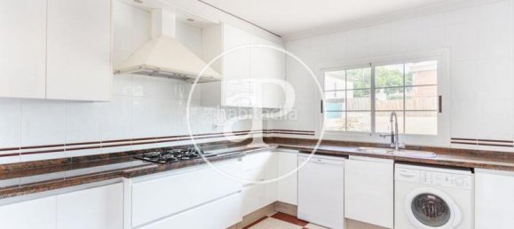 5 bedrooms House in Paterna, Spain No. 157370 15