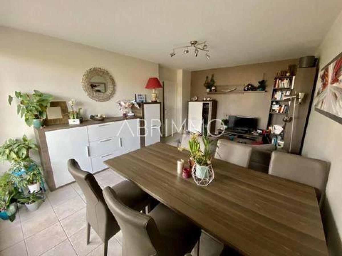 Estudio en el condominio en Haubourdin, France No. 28130