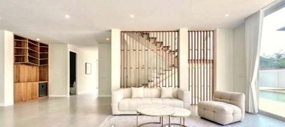 4 bedrooms Villa in Pattaya, Thailand No. 23437 3