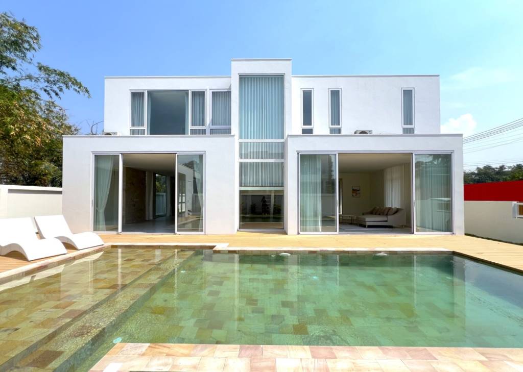 4 Schlafzimmer Villa in Pattaya, Thailand, Nr. 23437