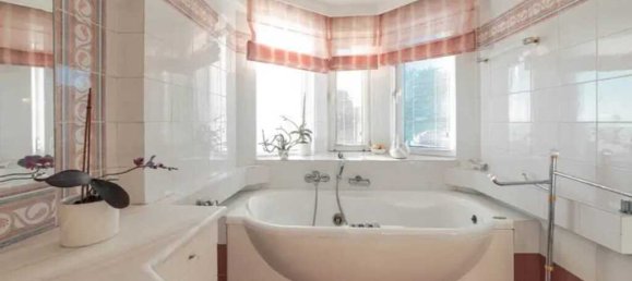 5 Schlafzimmer Villa in Anavyssos, Greece, Nr. 93793 16