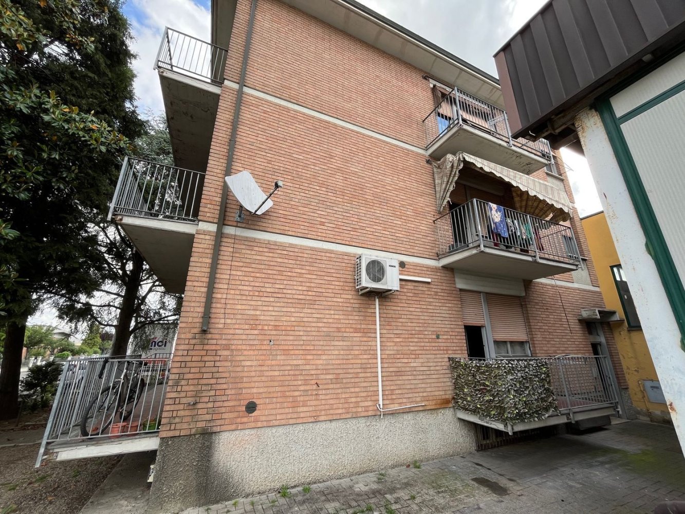 Büro in Sant'Ilario d'Enza, Italy 122m², Nr. 328582