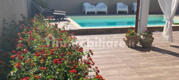 Villa de 3 dormitorios en Capoterra, Italy No. 313489 4