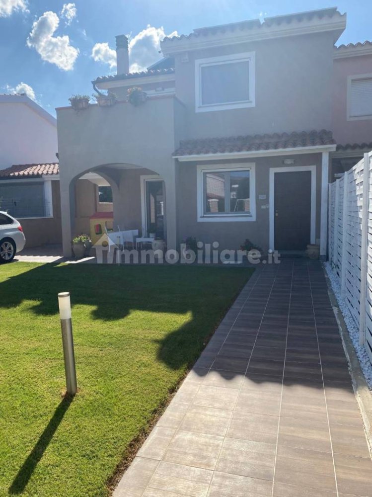 Villa de 3 dormitorios en Capoterra, Italy No. 313489