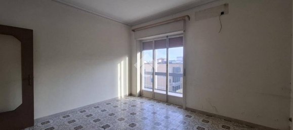 Apartamento de 3 dormitorios en Catania, Italy No. 49910 28