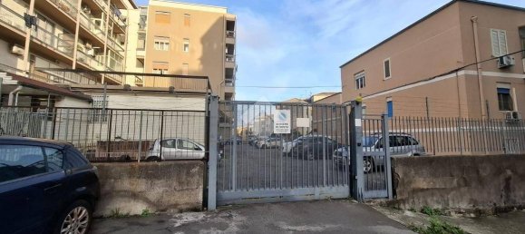 Apartamento de 3 dormitorios en Catania, Italy No. 49910 31