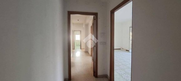 Apartamento de 3 dormitorios en Catania, Italy No. 49910 38