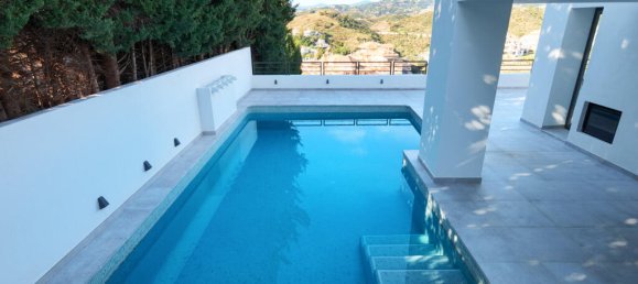 4 غرف نوم فيلا في Marbella, Spain رقم 28970 23