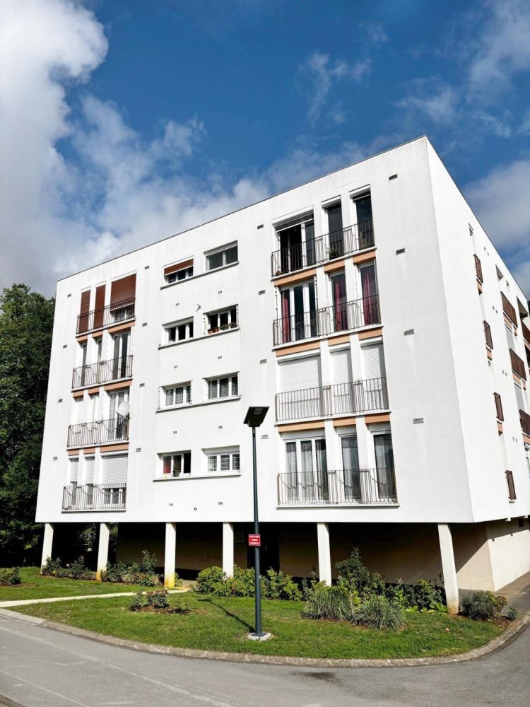 Estudio en Chatillon-sur-Seine, France No. 328627