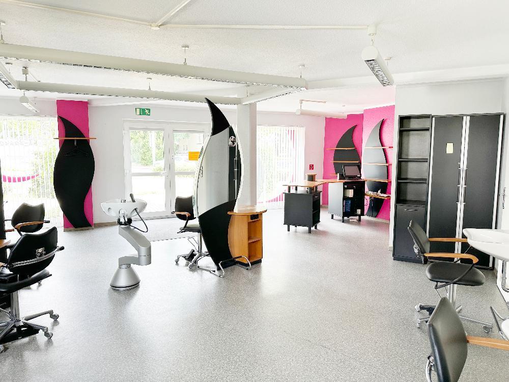 70m² Commercial property in Riesa, Germany No. 310833