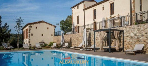 6 bedrooms Villa in Palaia, Italy No. 553 10