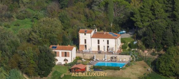 6 bedrooms Villa in Palaia, Italy No. 553 8