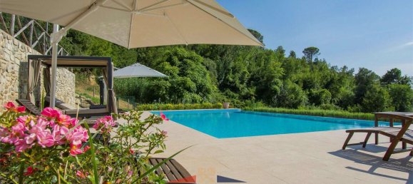 6 bedrooms Villa in Palaia, Italy No. 553 5