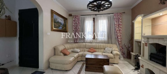 3 غرف نوم طابقين في Xghajra, Malta رقم 2075 4