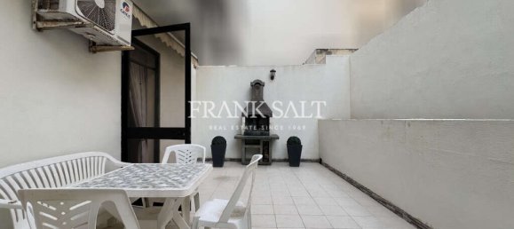 3 غرف نوم طابقين في Xghajra, Malta رقم 2075 21