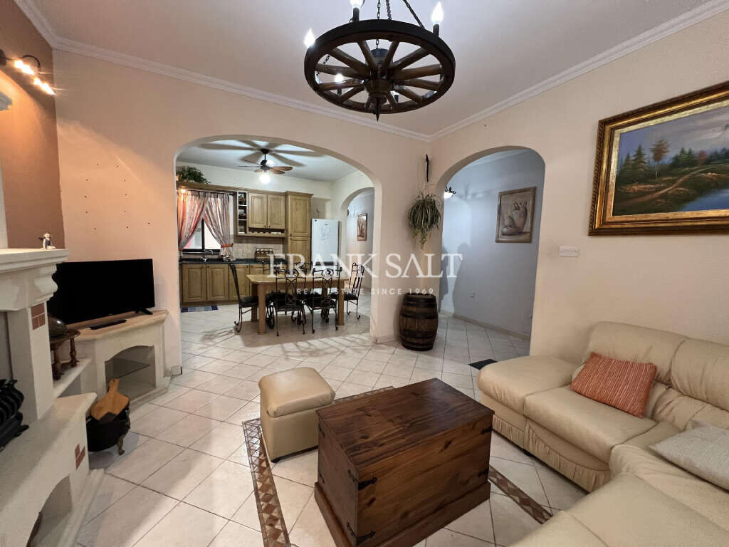 3 غرف نوم طابقين في Xghajra, Malta رقم 2075