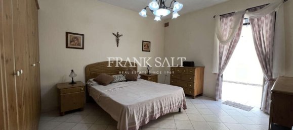 3 غرف نوم طابقين في Xghajra, Malta رقم 2075 11