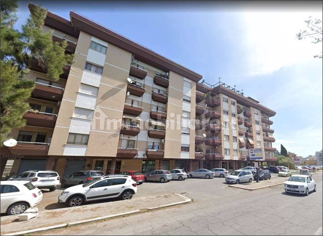 Studio in Latina, Italy No. 197344