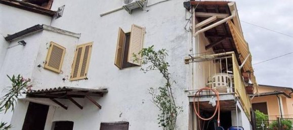 6-Zimmer Haus in Montecalvo Versiggia, Italy, Nr. 109363 2