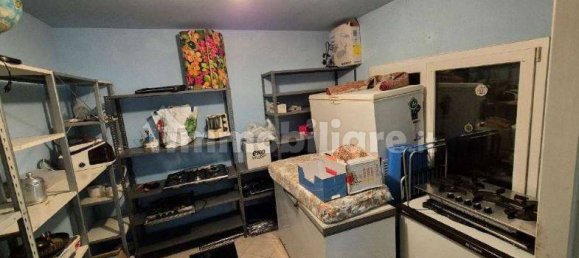 4 bedrooms Apartment in Medicina, Italy No. 328189 4