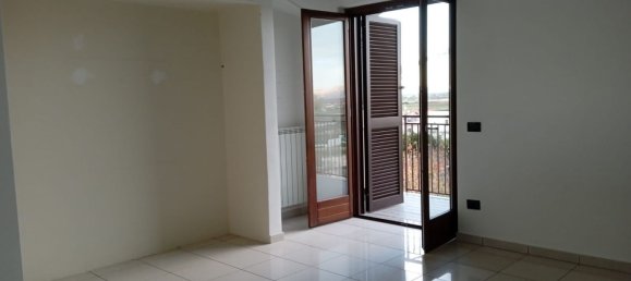 4 rooms Apartment in Villa di Briano, Italy No. 228138 4