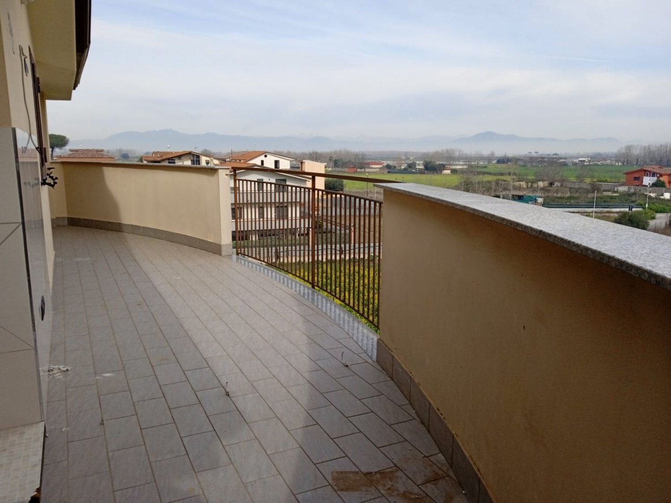 4 rooms Apartment in Villa di Briano, Italy No. 228138