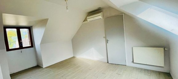 Дом с 4 спальнями в Бюси-ле-Руа, Франция № 221399 3