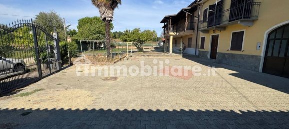 4 bedrooms Villa in Asti, Italy No. 277632 5