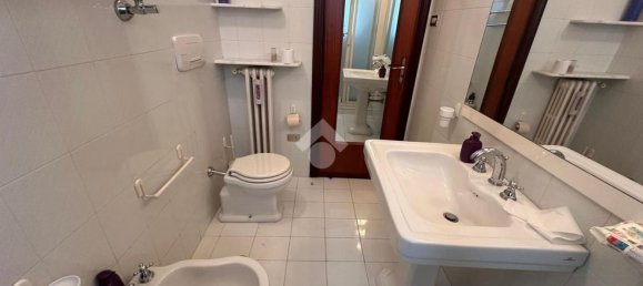 3 rooms Apartment in Naples, Italy No. 182784 33