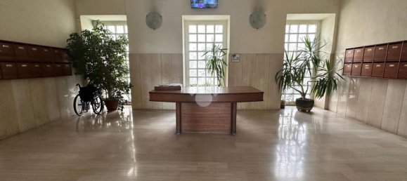 3 rooms Apartment in Naples, Italy No. 182784 5