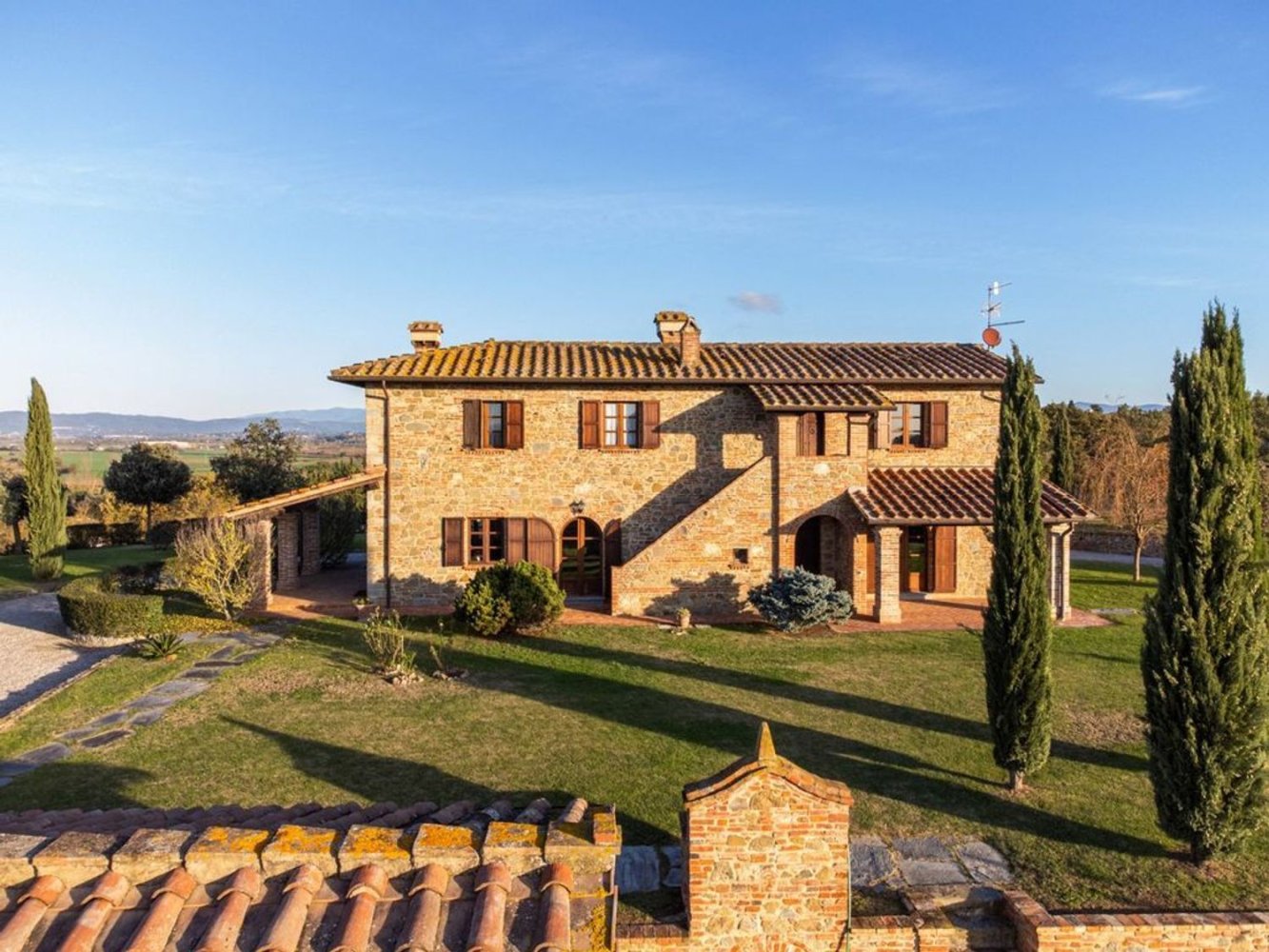 10-Zimmer Haus in Foiano della Chiana, Italy, Nr. 223256