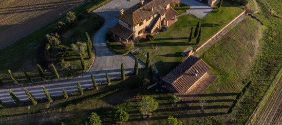 10-Zimmer Haus in Foiano della Chiana, Italy, Nr. 223256 7