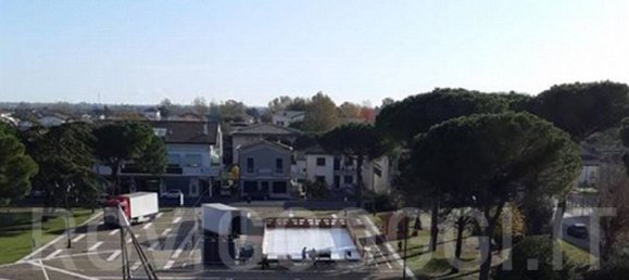 5 rooms Commercial property in Porto Viro, Italy No. 54973 9