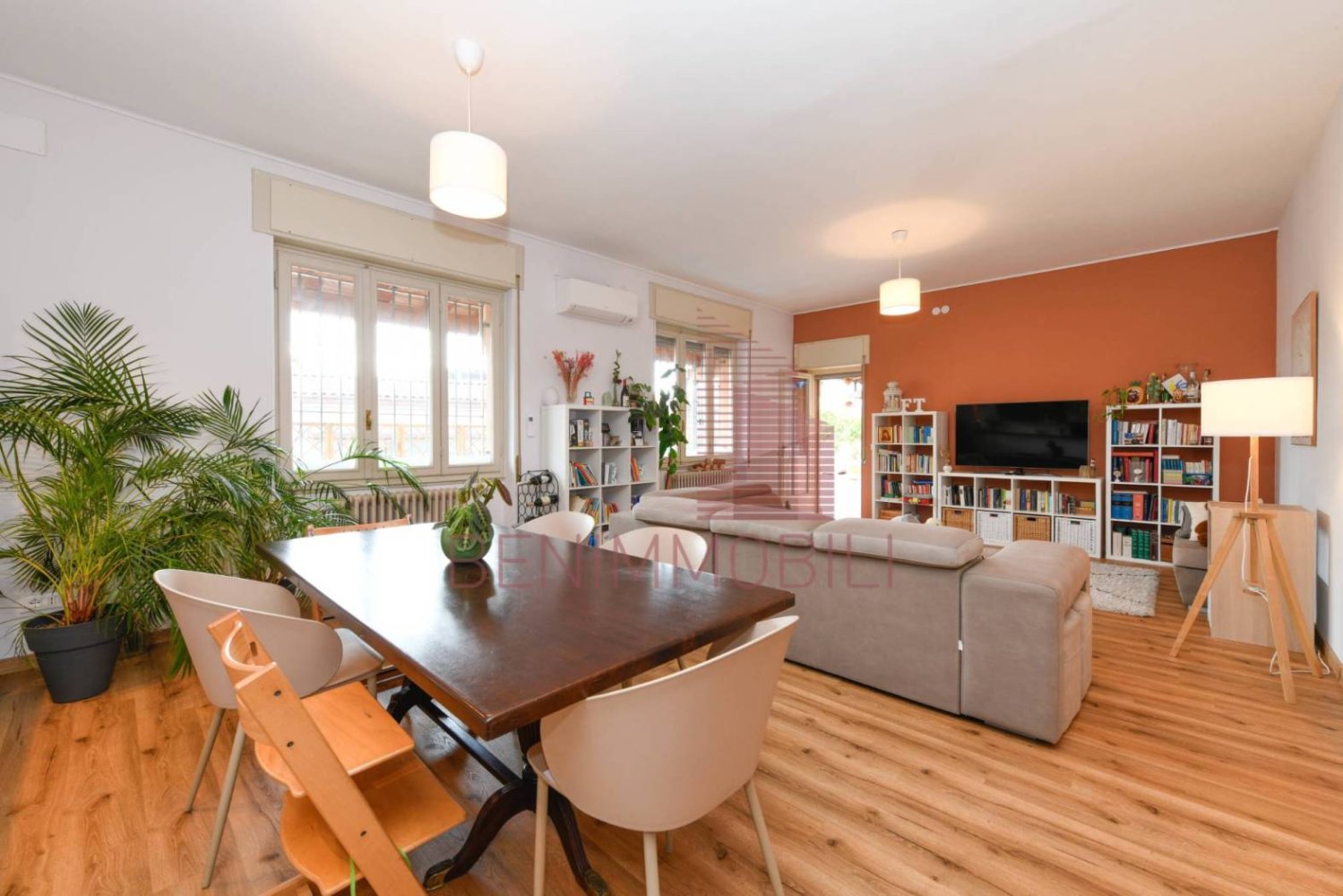 Apartamento de 4 dormitorios en Brescia, Italy No. 369927