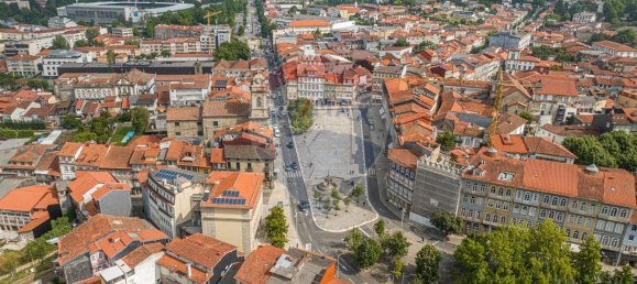 Edificio en Guimaraes, Portugal 256 m² No. 33759 18