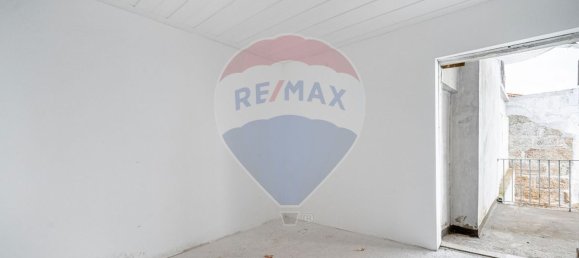 Edificio en Guimaraes, Portugal 256 m² No. 33759 24