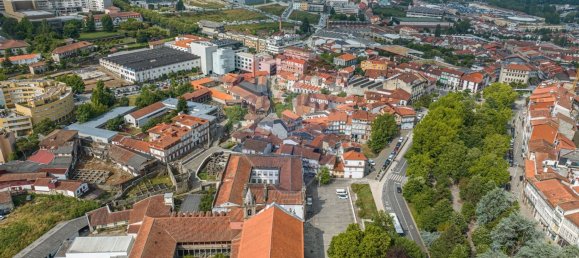Edificio en Guimaraes, Portugal 256 m² No. 33759 4